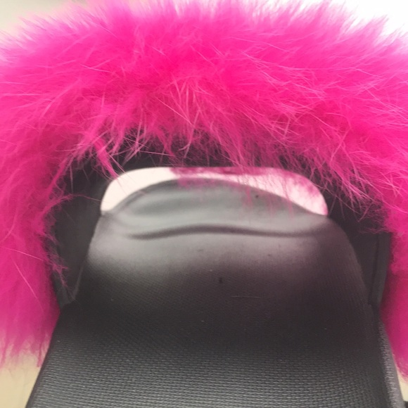 Fur slides - Picture 4 of 4